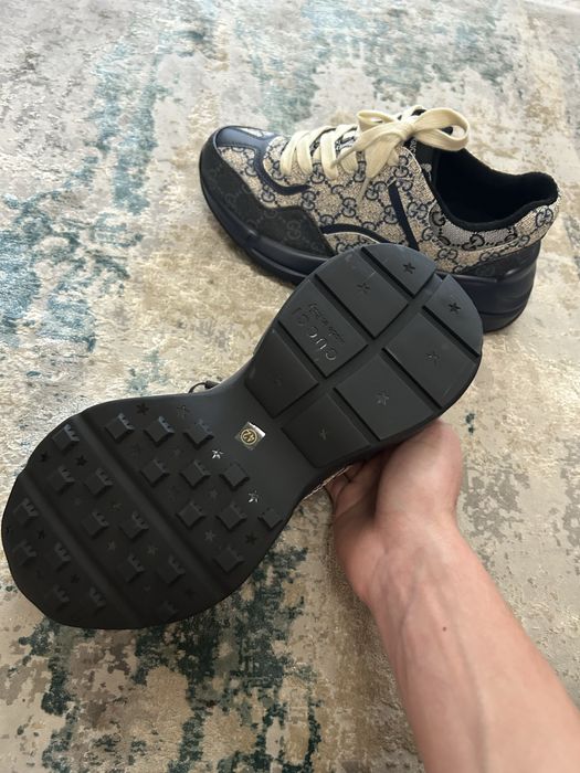 Adidasi gucci marimea 42