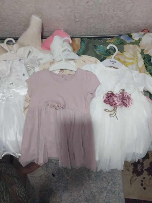 Платья детские 6-12 м