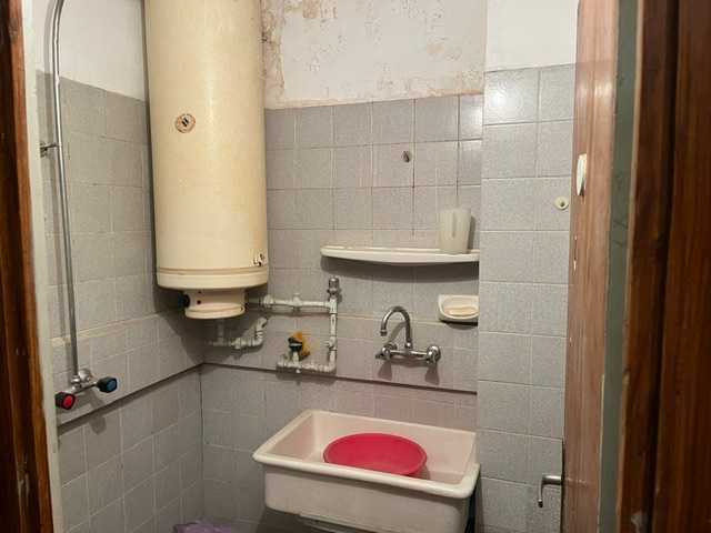 Продава се Двустаен апартамент в Варна, Базар Левски - 48 кв.м за 2188 €/кв.м - Снимка #2
