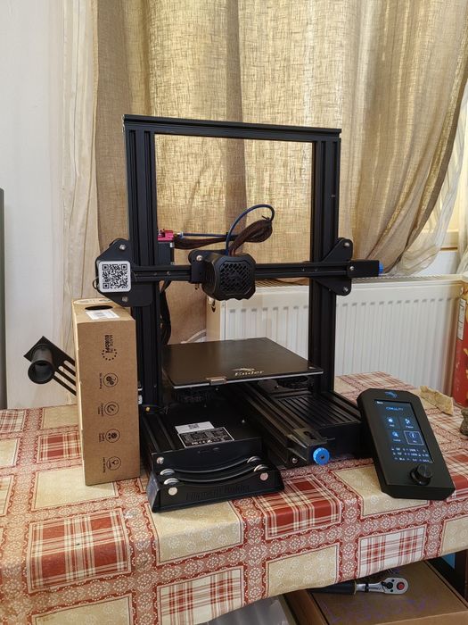 Imprimanta 3d ender 3v2