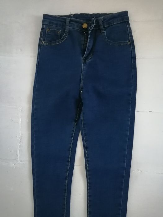 Продам джинсы женские