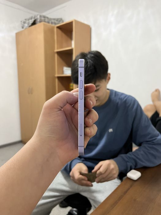 Айфон 12 мини  память 128 АКБ 77