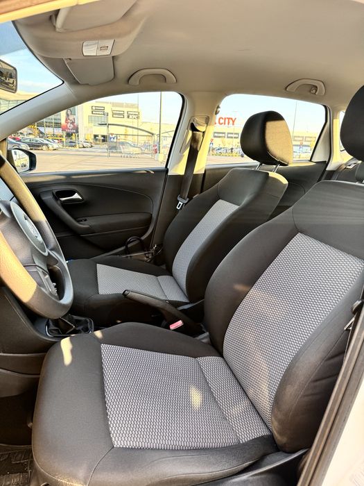 VOLKSWAGEN Polo 2012 — imagine 4