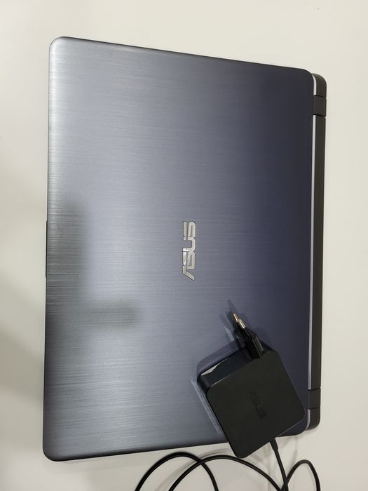 Ноутбук ASUS 6-Gen 2024 года