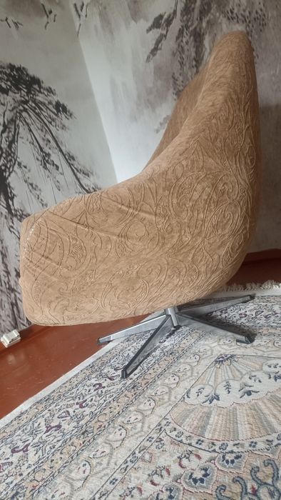 Кресла- крутящиеся- Чешские