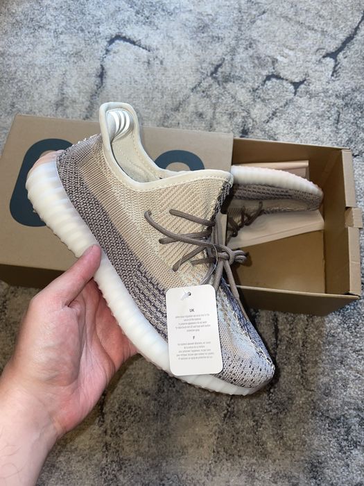 Yeezy 350 v2 ash pearl marimi 40,41,42