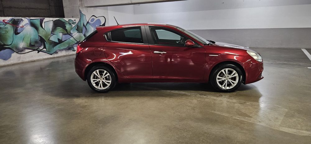 ALFA ROMEO Giulietta, 1,6 diesel, an 2015, Manual, Ingrijit, Acte la Zi