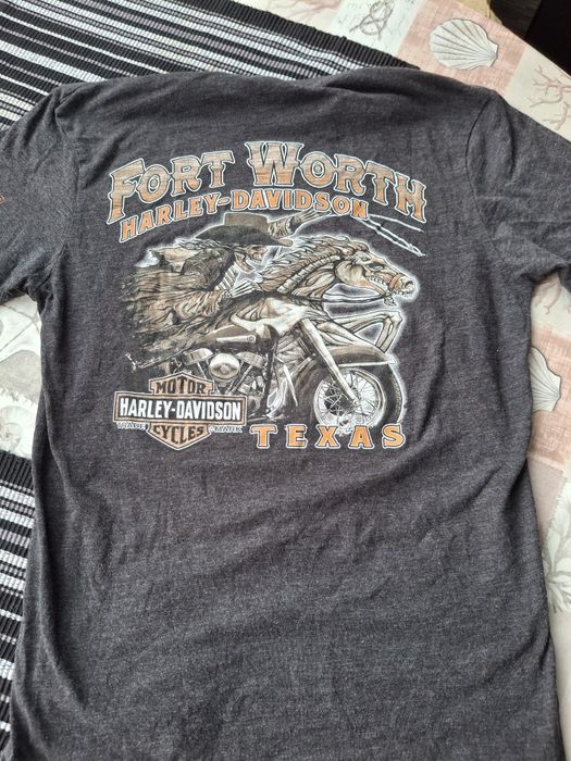 Продавам тениска