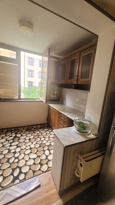 Сурочна  продается  квартира 3 комната В Самкоче