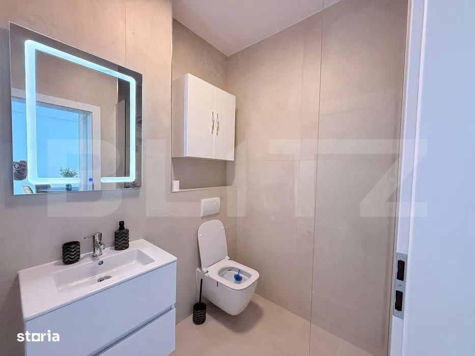 Apartament modern, la cheie, garaj, 44 mp, terasa de 11 mp, zona Centr