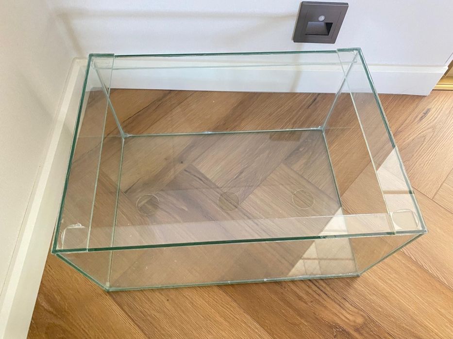 Продам два аквариума