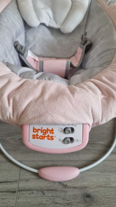 Бебешки люлки със звук и вибрация