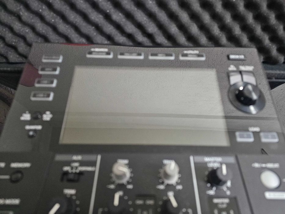 XDJ-RR,неразличим от нов ,нова цена с кейса е 650 еврo