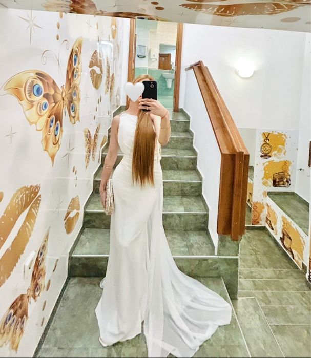 дизайнерска рокля