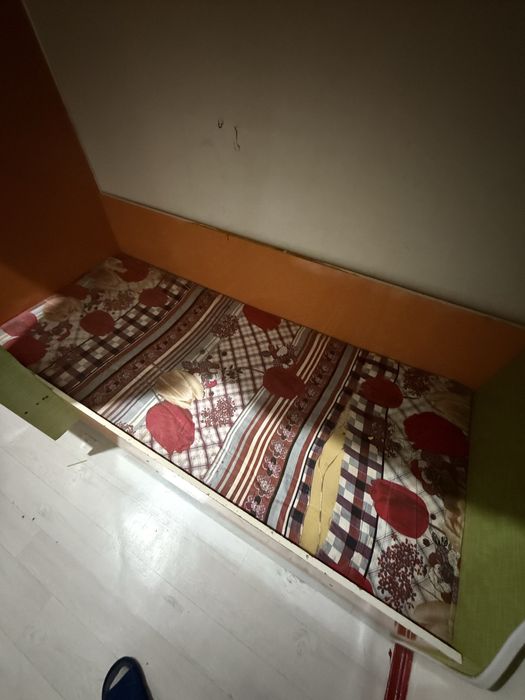 двухъярусная кровать