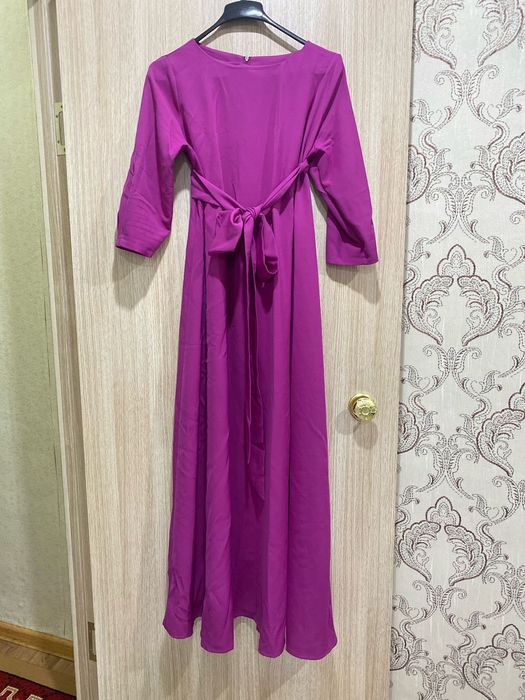 Продаю длиннле платье