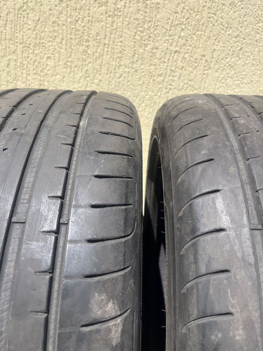 2 бр. летни гуми 235/45/18 GoodYear 5 mm DOT 2518