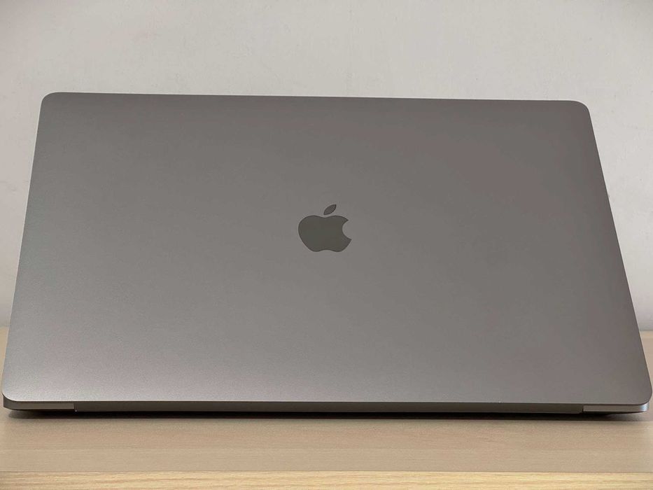 Бартер! Като НОВ! Macbook Pro 2019 Touch / 16 inch / i9 / 32GB / 1TB