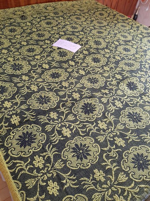 Покривало за спалня от чиста вълна