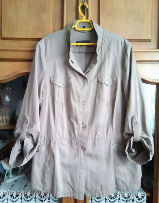 Geaca damă subțire