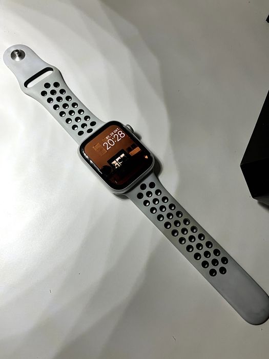 Apple watch SE Silver 44mm NIKE