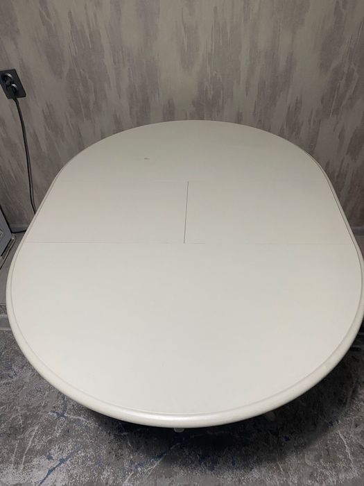 Стол кухонный, дерево