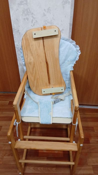 Детский стол. Раскладной.