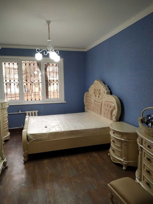 Ялангач Дом быта СРОЧНО Своя квартира 3/1/4 в Мирзо-Улугбекском районе