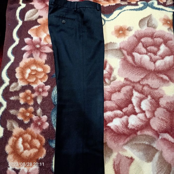 Продам костюм на мальчика классика