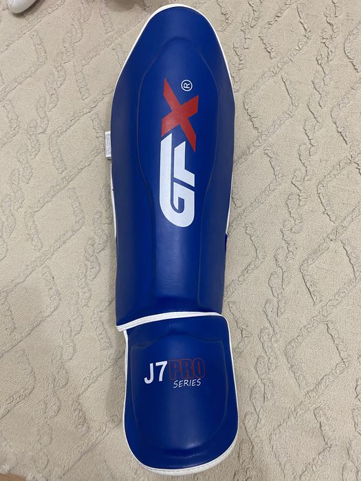 Продам щитки для единоборств