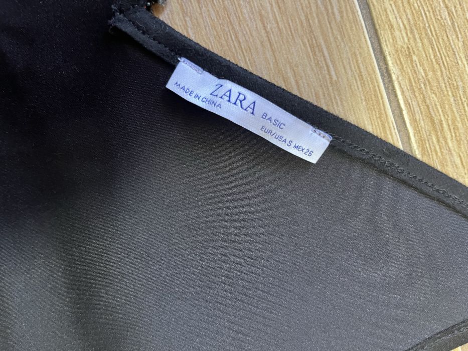 Боди ZARA XS с дълбоко доколте