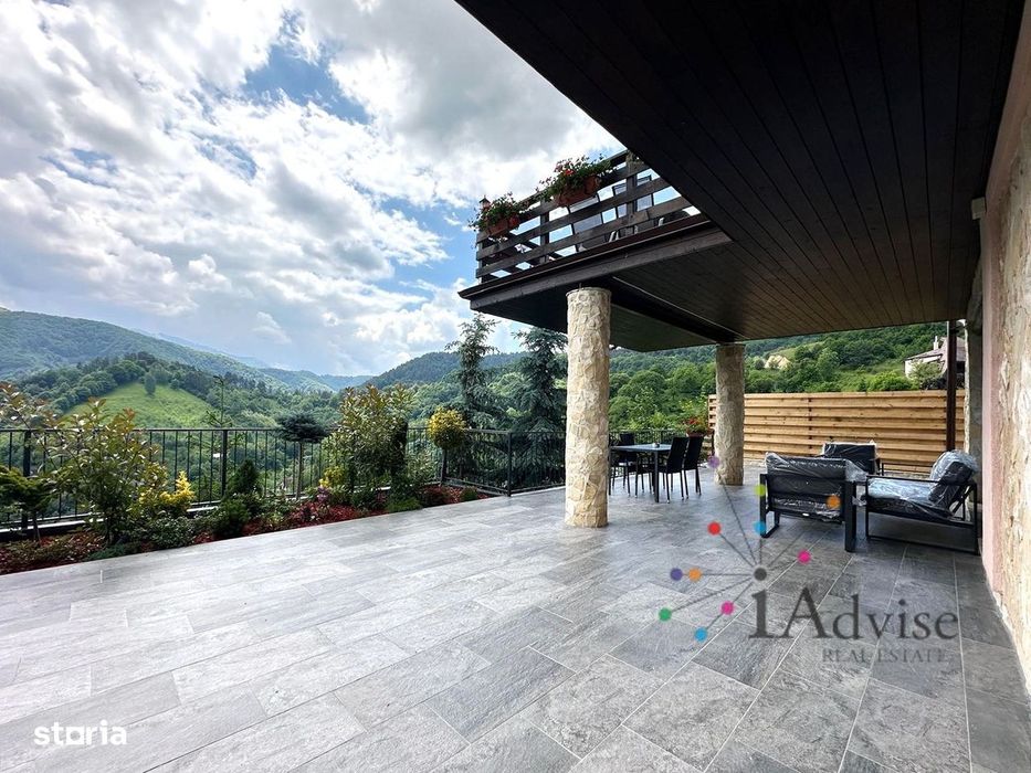 Apartament exclusiv cu terasă de 135 mp și panoramă spectaculoasă cătr