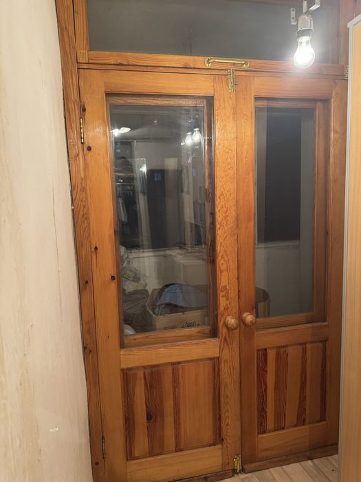 Двери дерявянные с коробкой