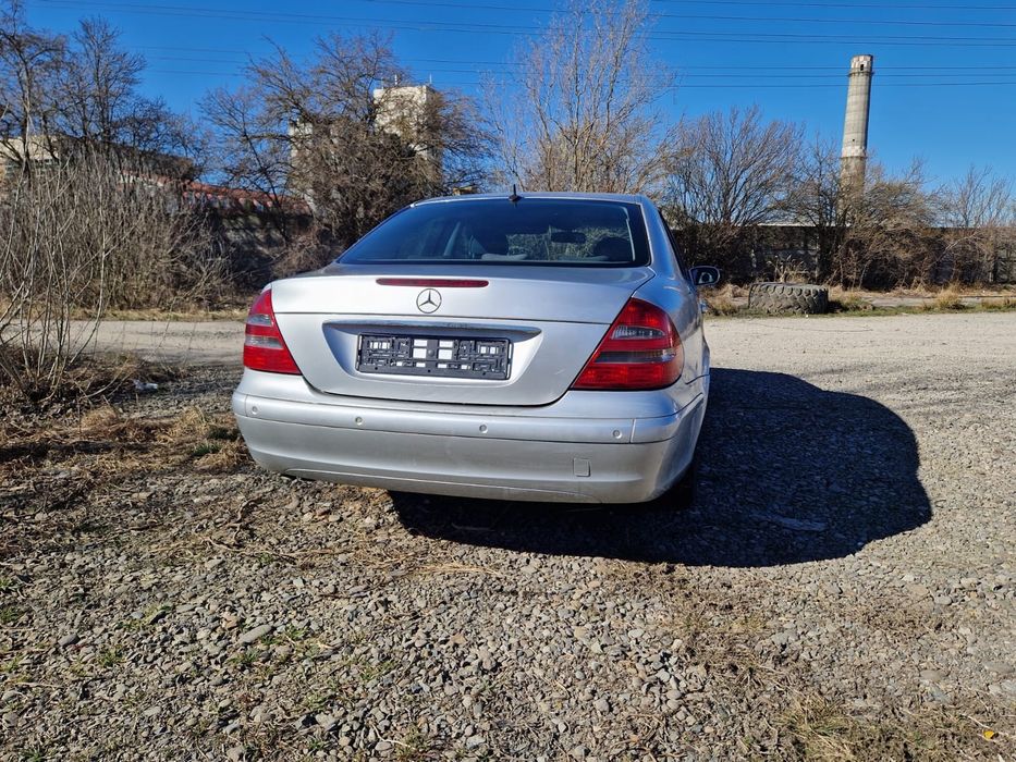 MERCEDES-BENZ E-Class 2004 — imagine 5