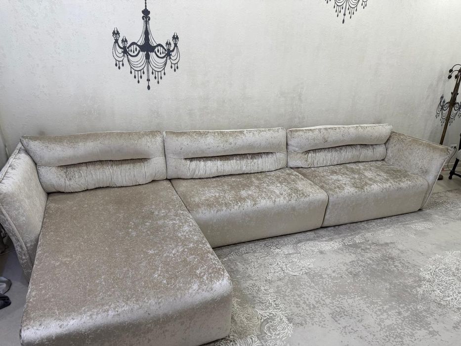 Диван в идеальном состоянии.