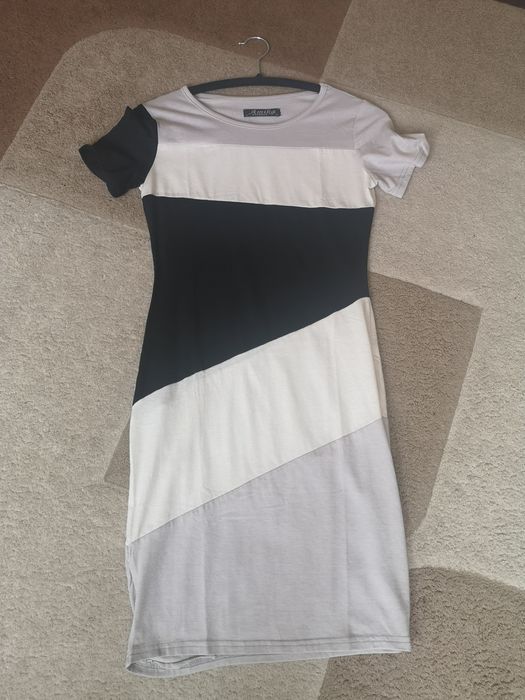 Дрехи по 10 лв. бройката