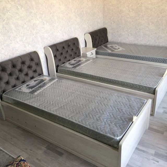 Kravat bir kishilik kapot