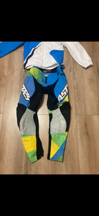 Мото екипировка за мотокрос / ендуро – яке и панталон