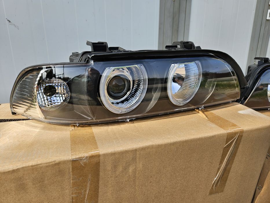 Кристални фарове Angel Eyes BMW E39 черни