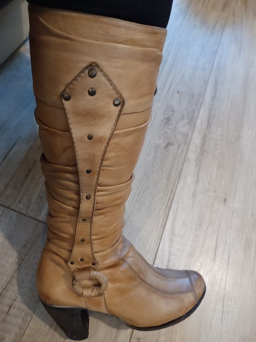 Дамски боти и ботуши естествена кожа