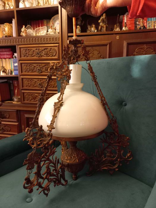 Candelabru, lustra veche de tavan din bronz