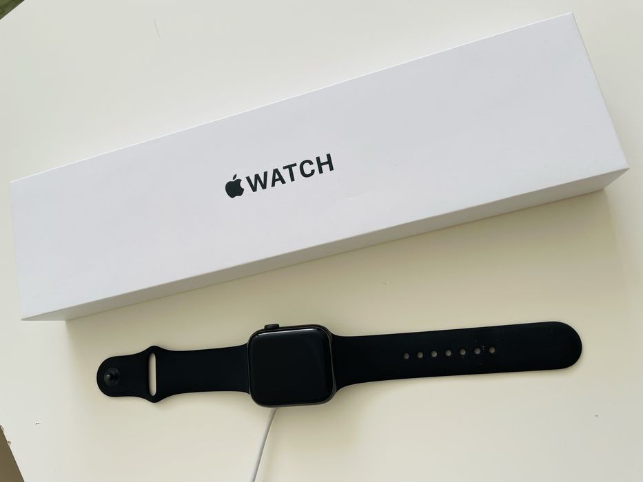 Apple Watch SE 43mm