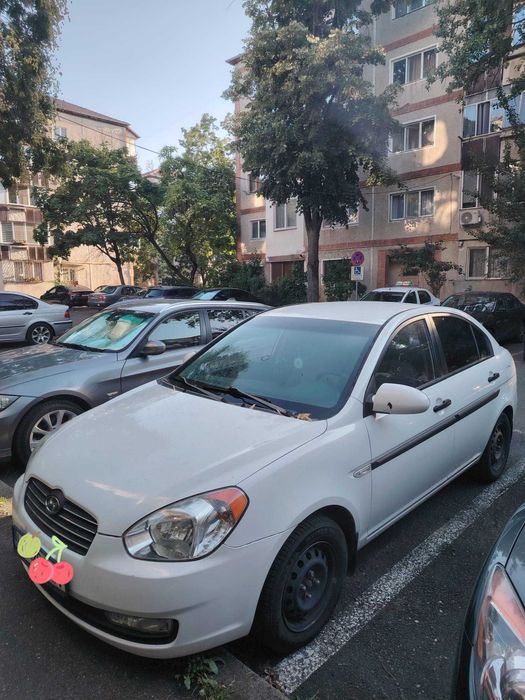 HYUNDAI Accent 2009 — imagine 2