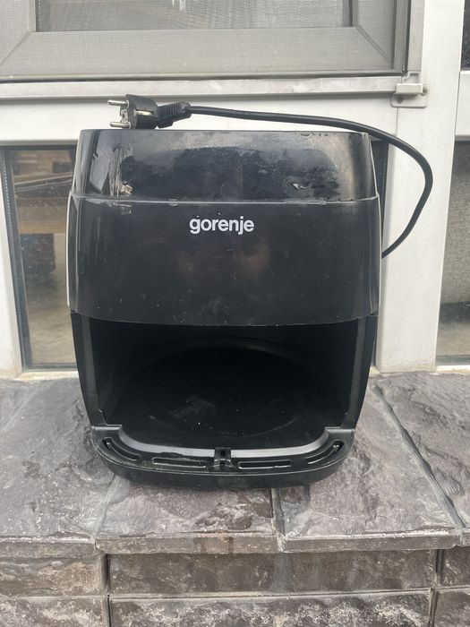 Продам фритюрницу в хорошем состояние
