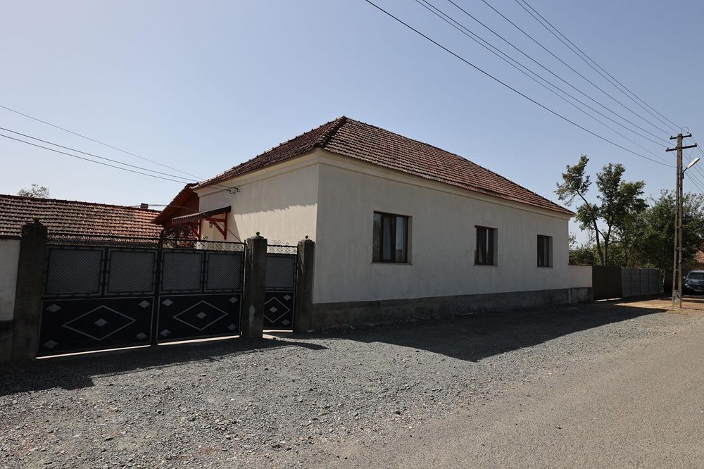 Vând casa, sat Lalasint