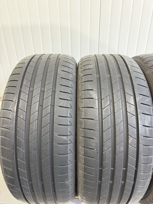 Автомобилни гуми 225 45 18 / 255 40 18 Bridgestone