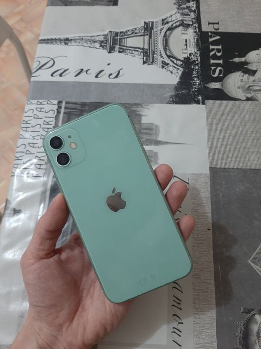 Айфон 11 сост хороший