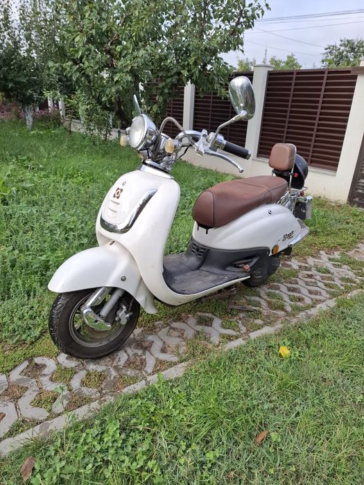 Motociclu Agm L1 e