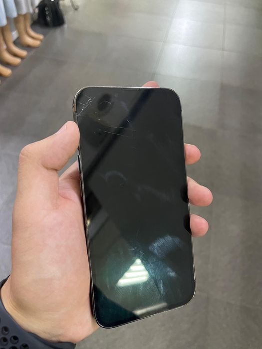Продам айфон 13pro