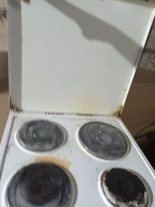 Электро плита 4 кофортная